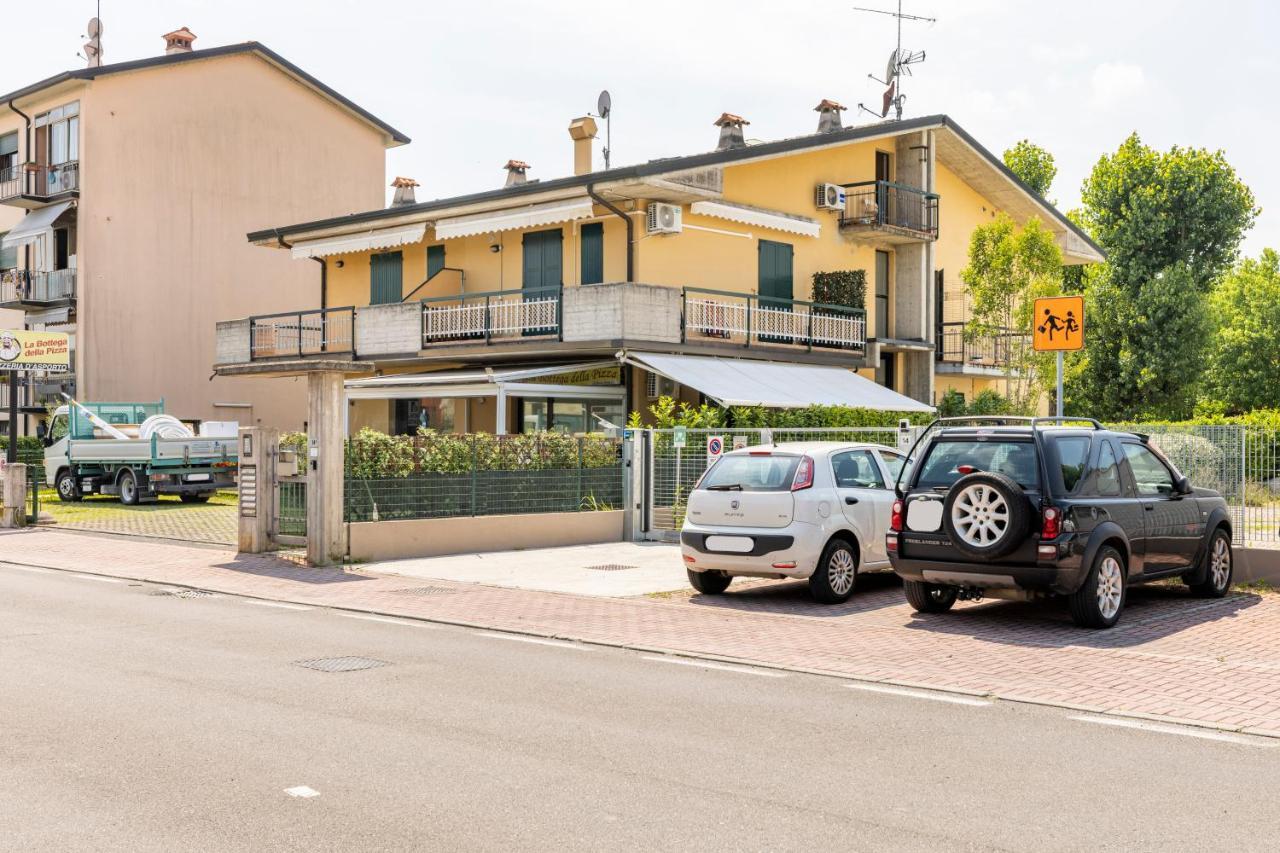 Trendy Aparment With Garage Right By The Lake Sirmione Exterior photo
